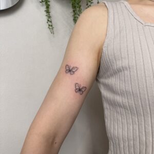 蝶々　ラインアート